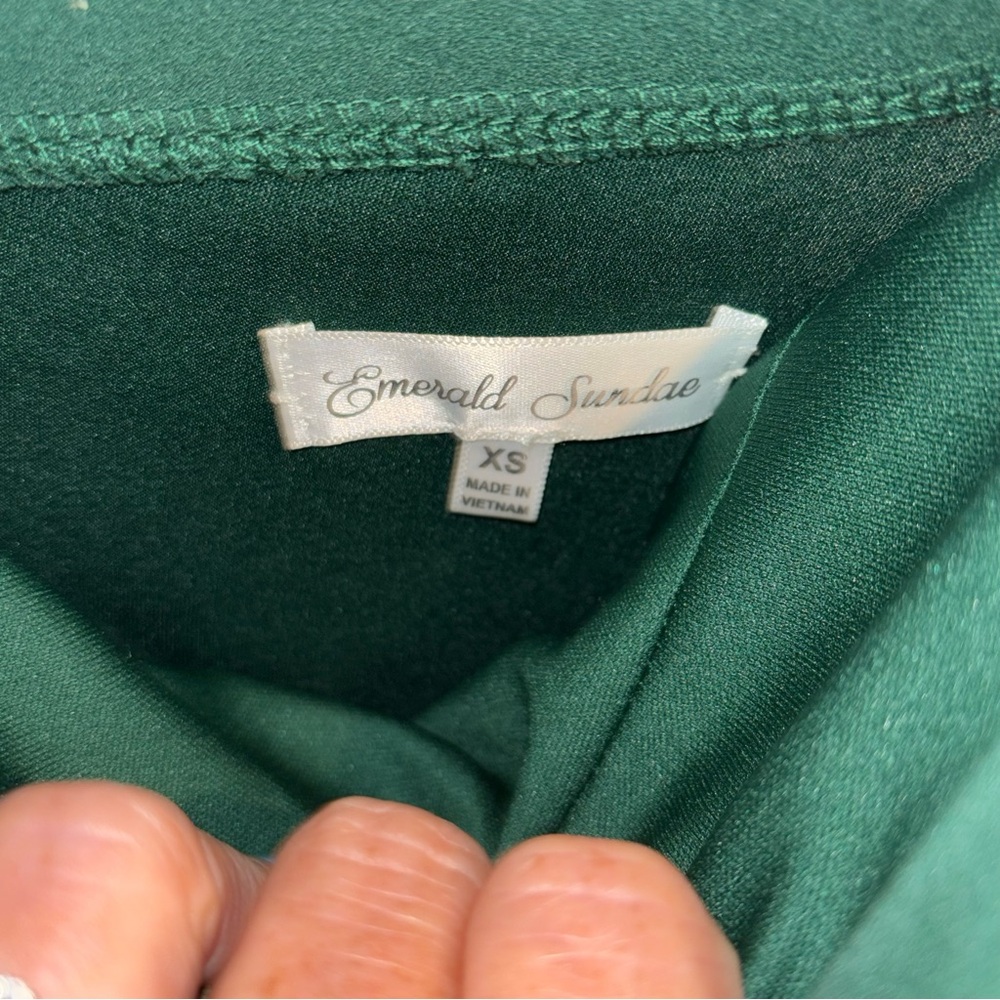 Emerald Sundae Dark Green One-Shoulder Dress - Picture 5 of 10
